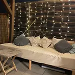 Stylisches Mit Dachterrasse Und Whirlpool ゲルストホーフェン