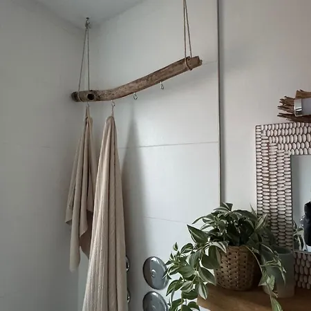 Stylisches Mit Dachterrasse Und Whirlpool 格斯特霍芬