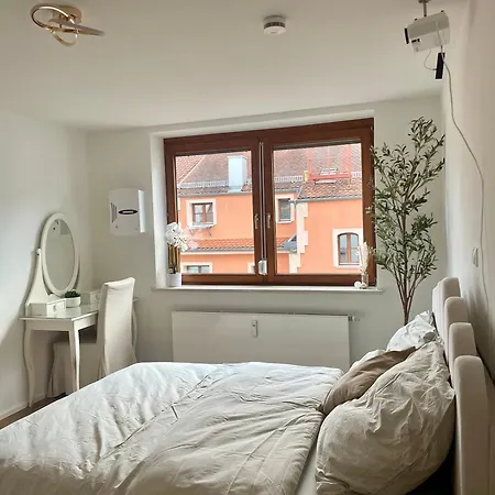 Stylisches Mit Dachterrasse Und Whirlpool ゲルストホーフェン