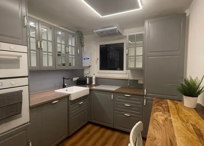 Appartement Stylisches Mit Dachterrasse Und Whirlpool *