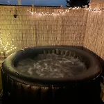 Stylisches Mit Dachterrasse Und Whirlpool 아파트 게르슈토펜