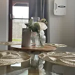 아파트 Stylisches Mit Dachterrasse Und Whirlpool *