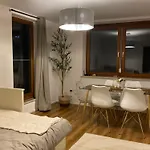Stylisches Mit Dachterrasse Und Whirlpool 아파트 게르슈토펜