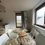 Stylisches Mit Dachterrasse Und Whirlpool 게르슈토펜