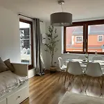 Stylisches Mit Dachterrasse Und Whirlpool