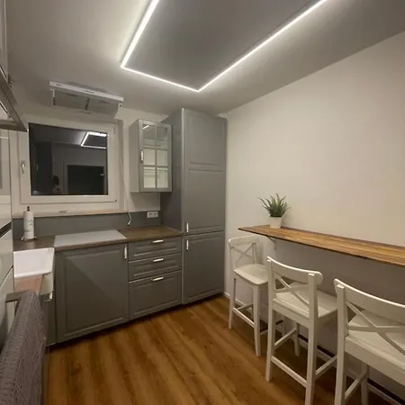 Stylisches Mit Dachterrasse Und Whirlpool * Gersthofen