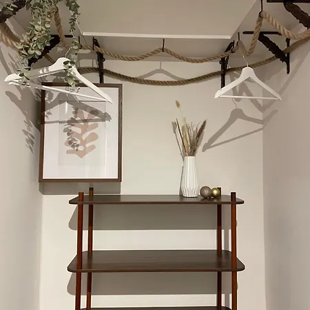 Stylisches Mit Dachterrasse Und Whirlpool Apartment