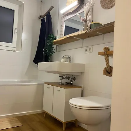 Stylisches Mit Dachterrasse Und Whirlpool Apartmán