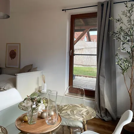 Stylisches Mit Dachterrasse Und Whirlpool