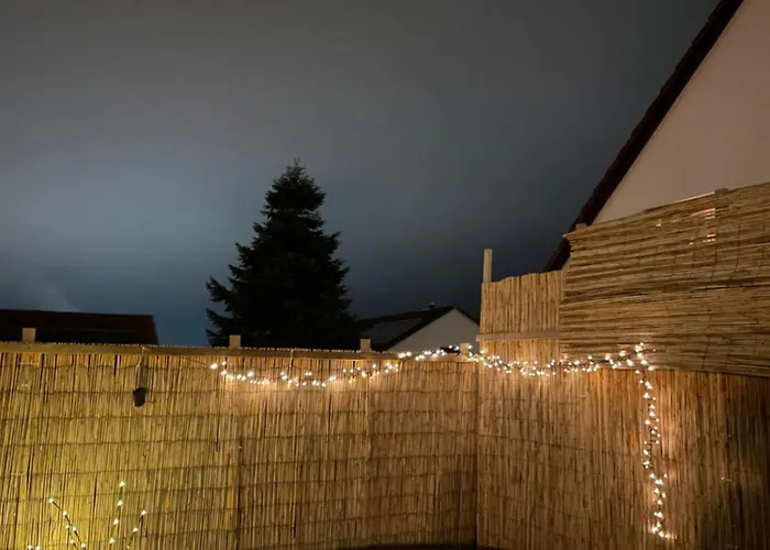 Stylisches Mit Dachterrasse Und Whirlpool