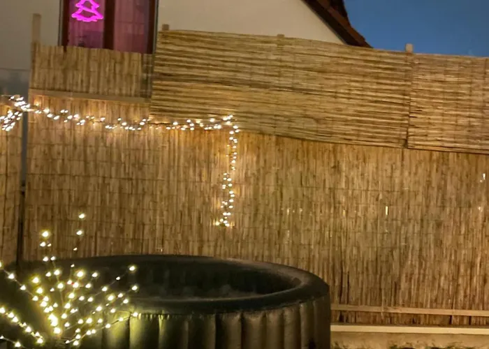 Apartment Stylisches Mit Dachterrasse Und Whirlpool