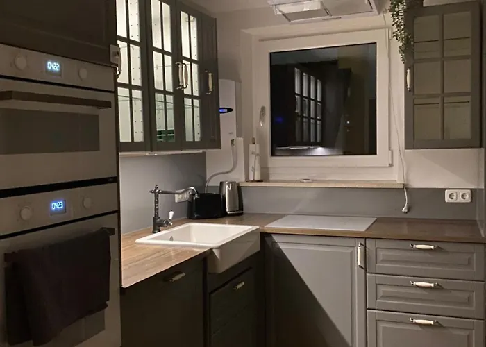 Stylisches Mit Dachterrasse Und Whirlpool *